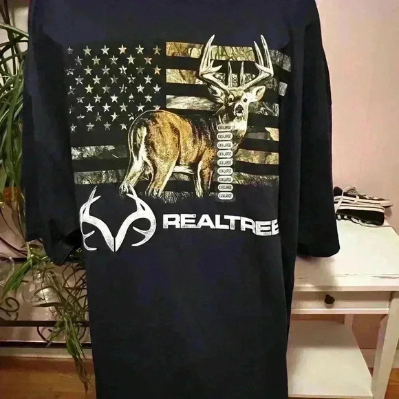 Real tree Men's Navy Sz 3XL NWT S/S Tee Deer Hunting American Flag - Picture 3 of 5